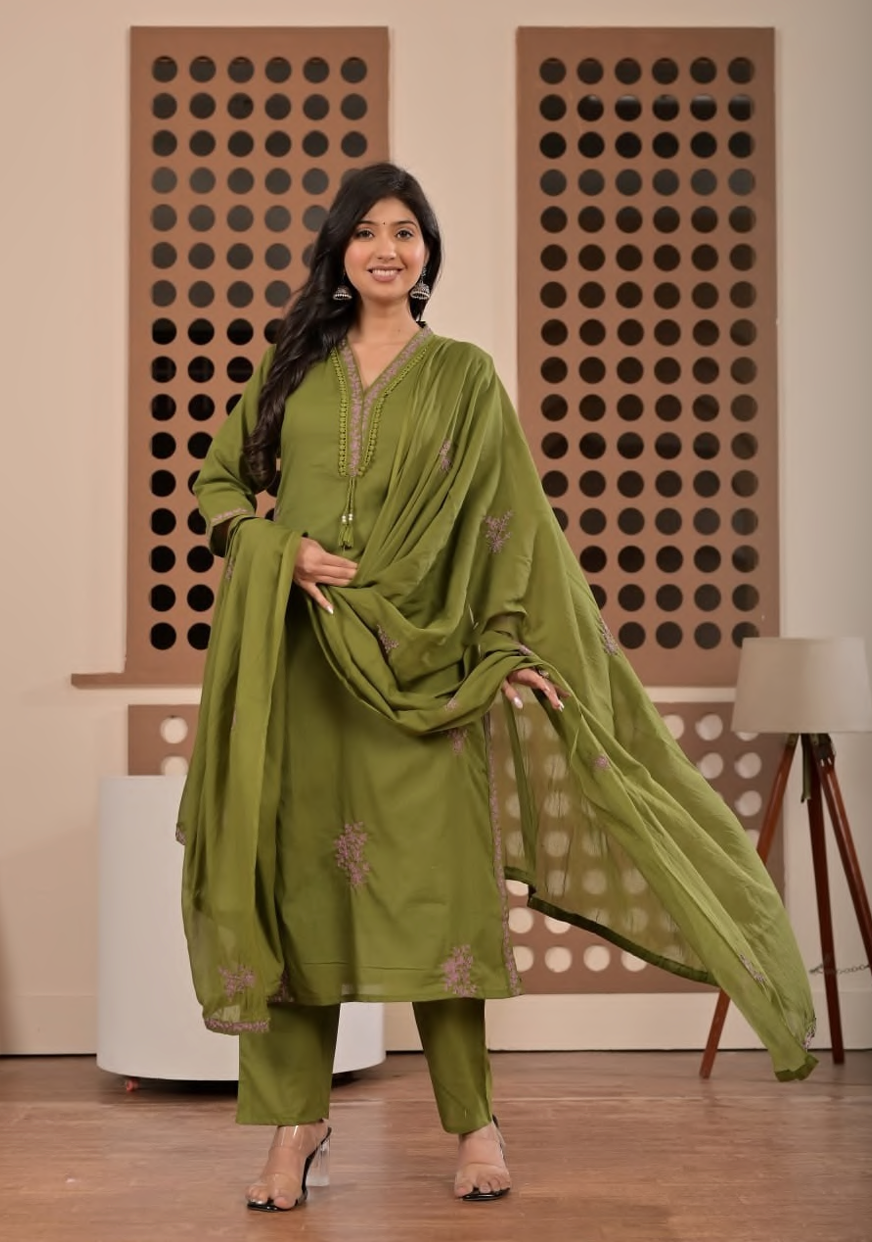 Straight embroidery suit set, silli cotton